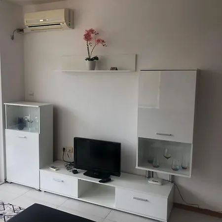 شقة Lovely 3 New Furnished Kamelia Sunny *