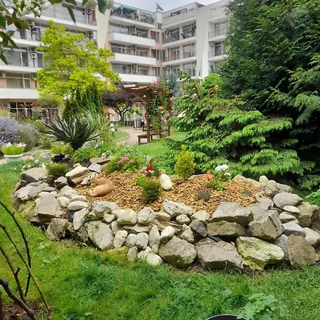 شقة Lovely 3 New Furnished Kamelia Sunny ساني بيتش