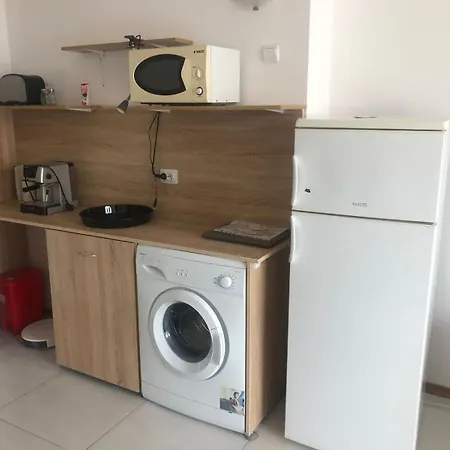 公寓 Lovely 3 New Furnished Kamelia Sunny 阳光海滩