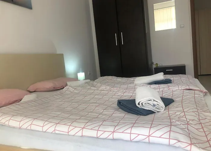 Lovely 3 New Furnished Kamelia Sunny